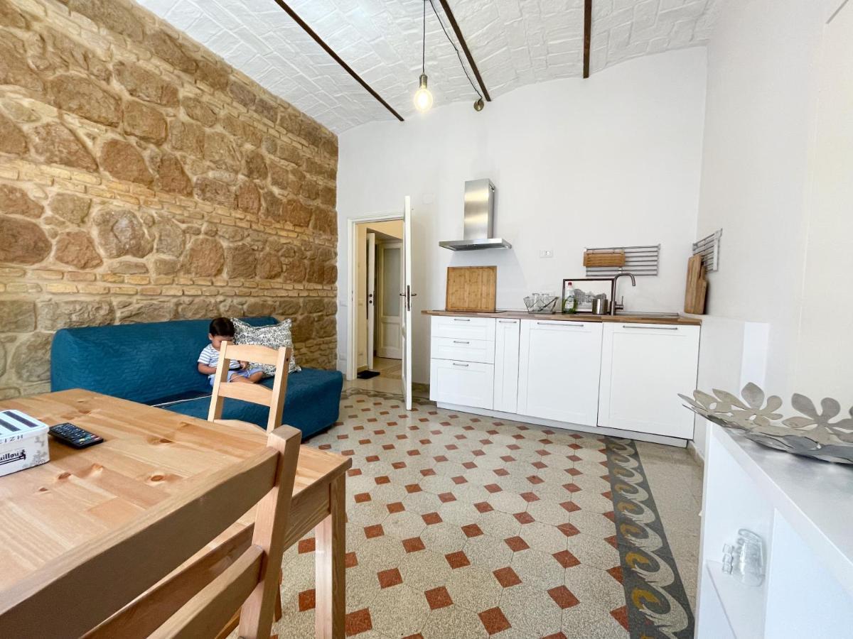 Cairoli Boutique Apartment Рим Экстерьер фото